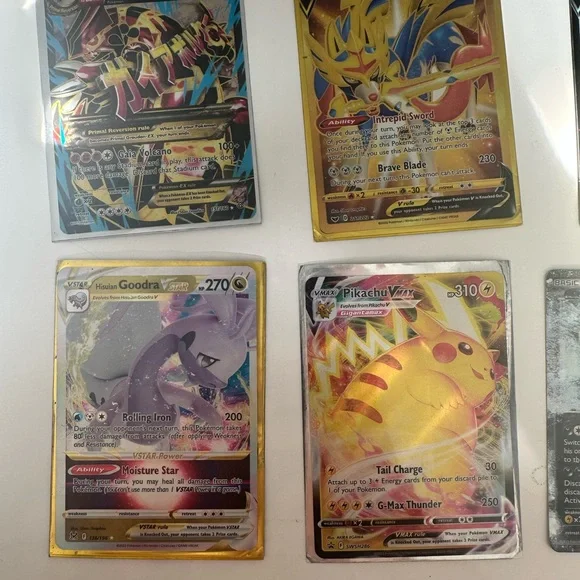 Pokemon Trading Card Collection with Multicolor Designs - Picture 5 of 8